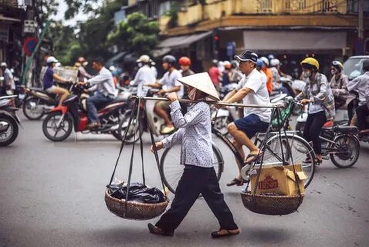 Xu hướng Triệu Lộ Tư cắt phăng mái tóc: Hotspot Matrix tiết lộ bí quyết video viral